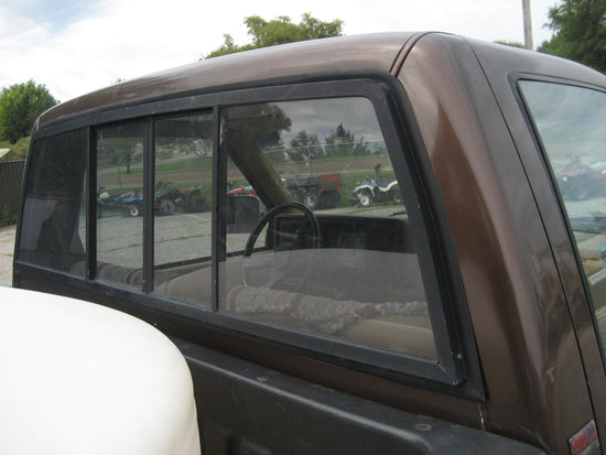 Image Title 1988 GMC 1500 Sierra Long Box 8' Pickup V6  3 Speedo
